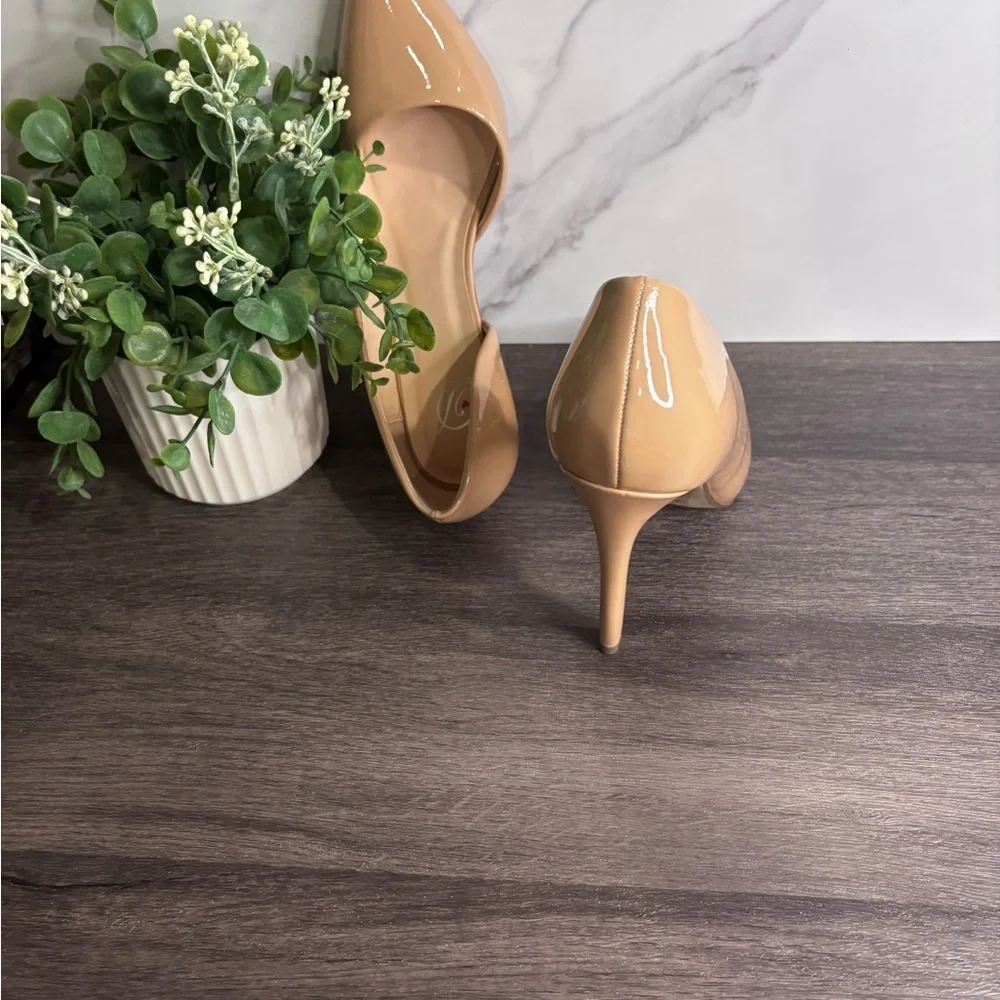 DC Glossy Nude Heels